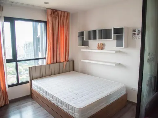 ขายด่วน คอนโด เดอะ เบส พาร์ค เวสต์ ชั้นสูง วิวสวย ห้องตบแต่งน่าอยู่ พลาดแล้วจะเสียใจ