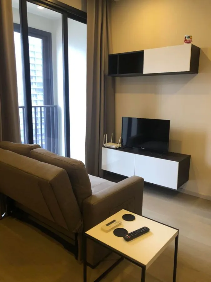 For rent!! Ashton Asoke Condo, fully furnished, electrical appliances are available, convenient to travel, hurry to move!!