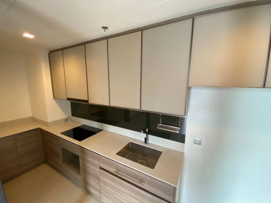 For sale: The Line Phahon-Pradipat, empty room, wide with usable space. Those who renovate rooms, don't miss it.