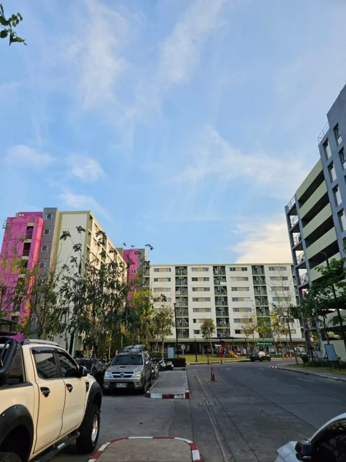 For sale, Lumpini Township, Rangsit, Khlong 1, separating the rooms. fully furnished If interested, hurry up to reserve.