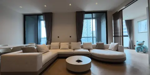 ขาย/เช่า The Reserve Sathorn ห้องพร้อมอยู่ เฟอร์พร้อม ห้องกว้างขวางอยู่สบาย รีบจองเลย