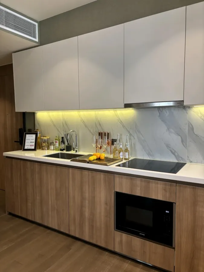 ให้เช่า MUNIQ Sukhumvit 23 ห้องกว้าง แต่งครบ น่าอยู่ รีบจับจองเลย ห้ามพลาด