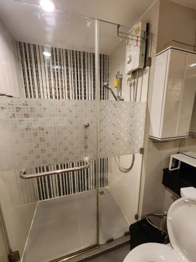 For rent: Bangkok Feliz Vibhavadi 30, 1 bedroom, 1 bathroom, large bed, very comfortable. If you miss it, you'll regret it.