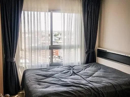 For sale, for rent, Chewathai Phetkasem 27, north facing room, 12th floor, pool view, complete in one place. You can just come in and stay. images