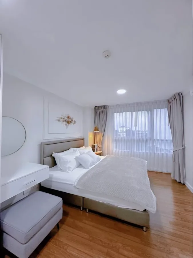 ให้เช่า The Clover Thonglor 1 ห้องนอน 1 ห้องน้ำ ตกแต่งเรียบหรูดูแพง สิ่งอำนวยความสะดวกครบครัน รีบจองเลย
