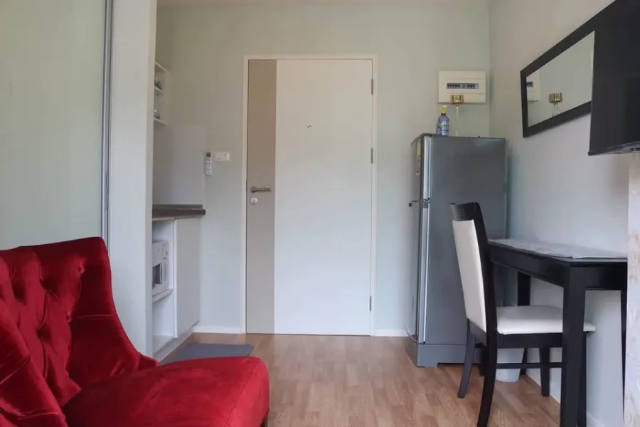 For sale or rent: Lumpini Ville Rat Burana-Riverview Condo, located on the main road, convenient transportation, fully furnished, don't miss out!