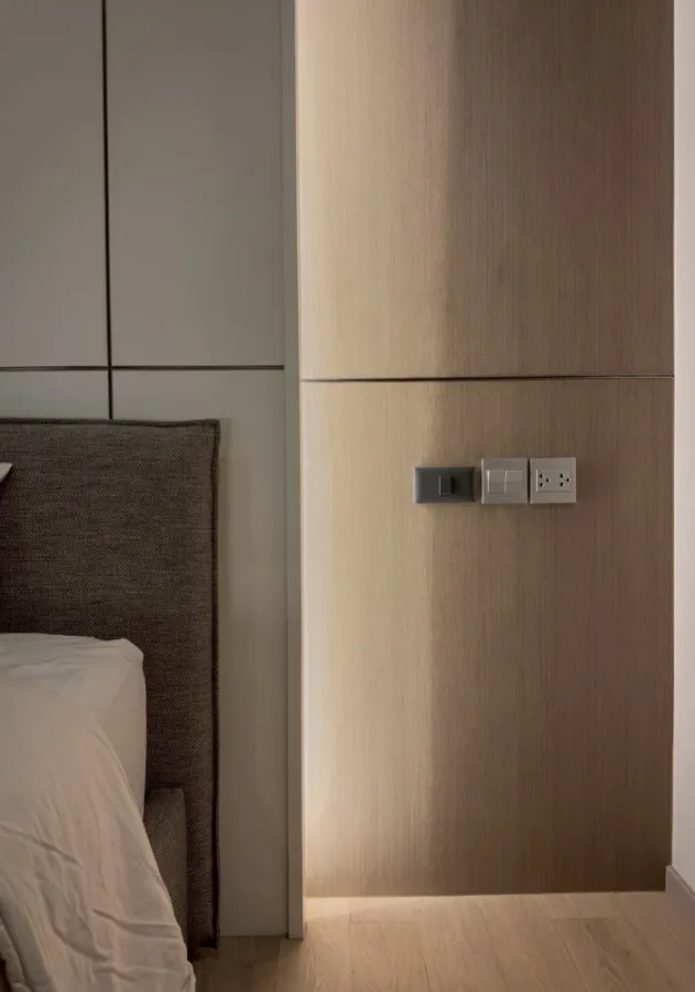For rent: The Esse Asoke, high floor, spacious area, excellent built-in decoration, very beautiful room number, book now before you miss out.