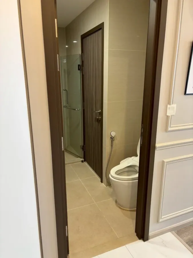 For sale: Ideo Mobi Sukhumvit 66, with a clear, open city view. The room has a spacious usable area. Hurry and reserve now!