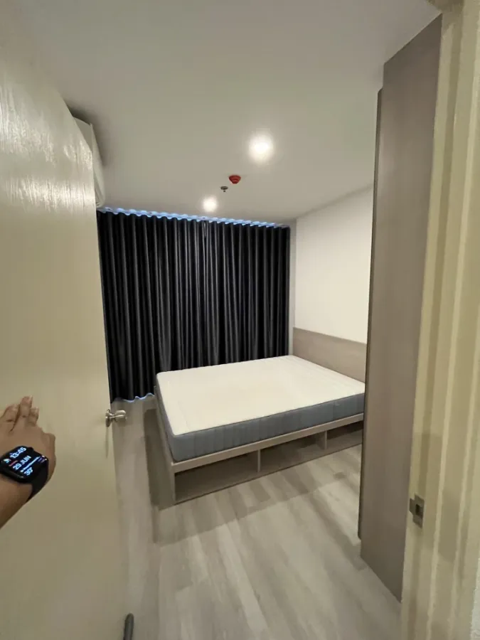 For sale/rent: Elio Sathorn-Wutthakat. A lovely unit in a great location with stunning city views from a high floor. Book now!