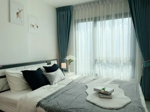 For rent: Rich Park Triple Station, high floor, white room, comfortable to the eye, beautifully decorated, fully furnished, book now.
