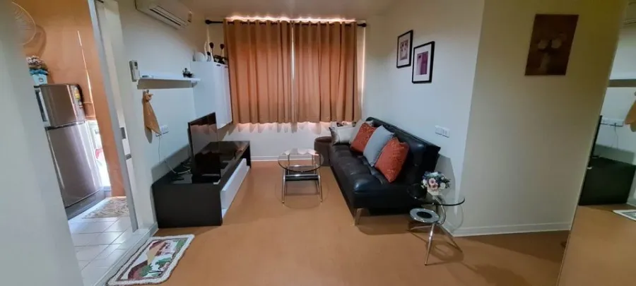 For rent: Lumpini Condo Town Ramintra - Nawamin, spacious room with usable space. Fully furnished, book now