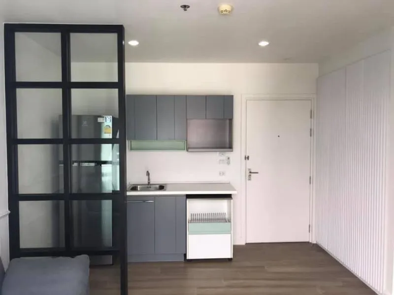 It has arrived. For rent!! Condo The Key Chaengwattana, 7th floor, great view, new room, fully furnished, central area is good.