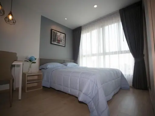 Condo for rent, Ideo O2, good-looking room, beautiful furniture, close to central BTS. Great slow.