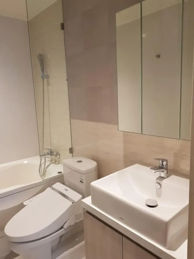 Sell / rent Condo Runesu Thonglor 5, 5th floor, pool view, ready to move in, good price, don't miss it!!