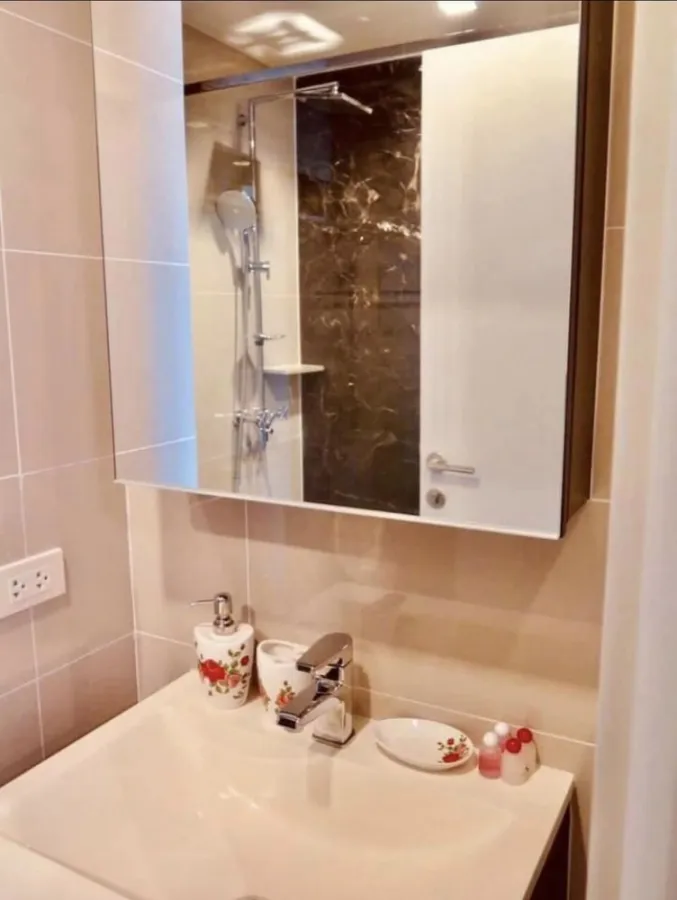 Sell / rent Condo Nye by Sansiri, corner room, north + east, view of the Chao Phraya River + City View