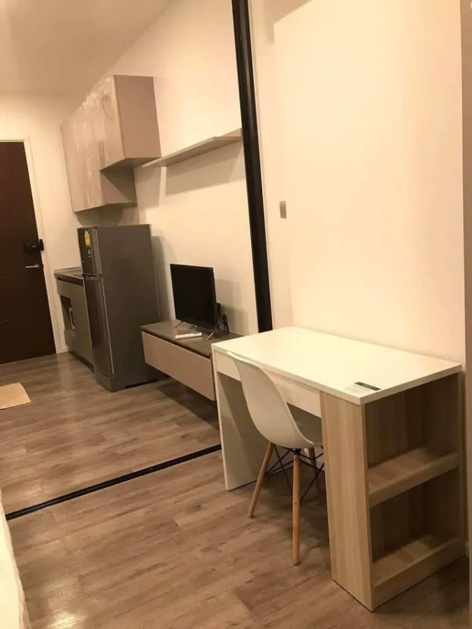 ให้เช่า Brown Condo Ratchada 32 มาพร้อมเครื่องใช้ไฟฟ้าครบครัน ราคาดีมาก ห้องไปไวสุดๆ รีบจองด่วนๆ