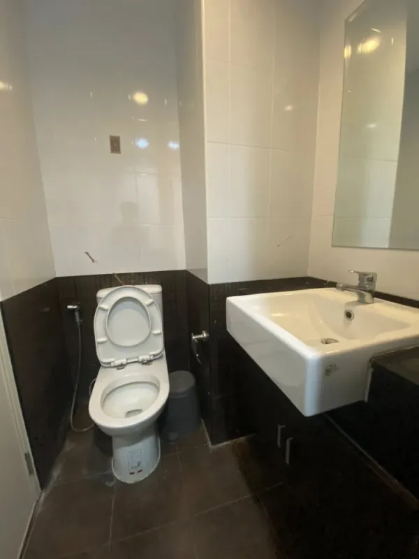 For sale condo Assakarn Place Srinakarin ห้องพร้อมอยู่ สิ่งอำนวยความสะดวกครบครัน มาแต่ตัวเช้าอยู่ได้เลย