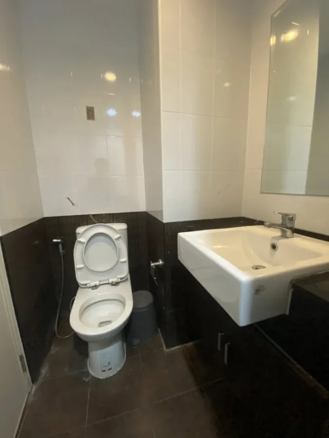 For sale condo Assakarn Place Srinakarin ห้องพร้อมอยู่ สิ่งอำนวยความสะดวกครบครัน มาแต่ตัวเช้าอยู่ได้เลย