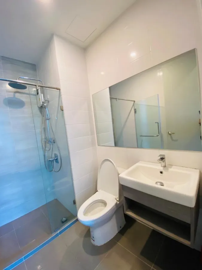 Knightsbridge Collage Ramkhamhaeng for sale, corner room, private, fountain garden view, north direction, nice and cool breeze, can't reserve now.