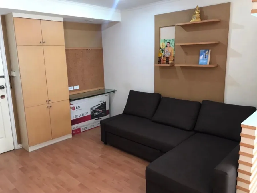 Condo for sale Lumpini Ville Cultural Center fully furnished room Big sofa. Comfortable to sit. Reserve now.