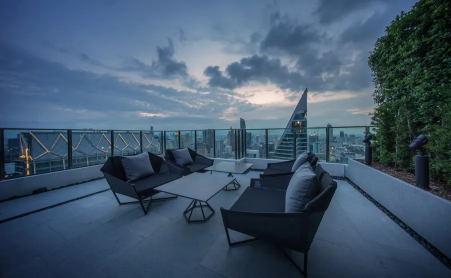 ขาย ให้เช่า Condo Noble เพลินจิต ชั้นสูง มี walk-in closet และชั้นวางของขนาดใหญ่ อย่ารอช้า รีบจองเลย