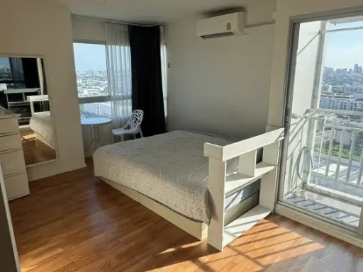 For rent: Lumpini Ville Pattanakarn-Srinakarin, ready-to-move-in unit, high floor, stunning panoramic views. Book now!