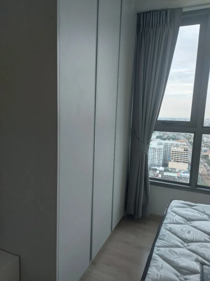 Urgent for rent!! Condo Whizdom Station Ratchada-Tha Phra, affordable price, great central area. Reserve before anyone else today!!