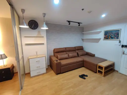 For sale: U Delight Bang Sue Station, large room, lots of usable space. The high floor corner room is very quiet. North balcony, urgent