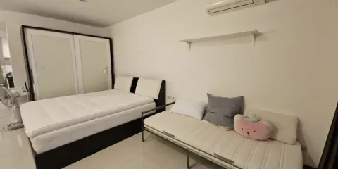 ให้เช่า Supalai Prima Riva Studio ห้อง 43.5 ตรม วิวสูง เฟอร์ครบ หิ้วกระเป๋ามาได้เลยจ้า