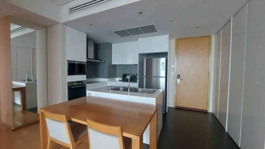 For rent, Aequa Sukhumvit 49, 18th floor, very spacious room, luxury condo, complete electrical appliances, hurry to book now.