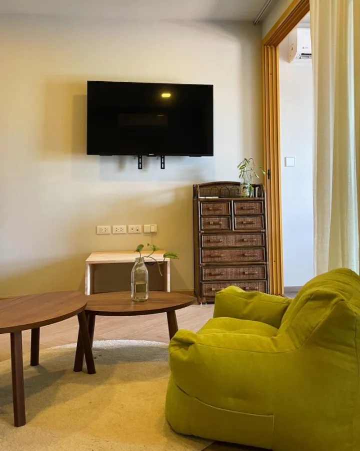 Condo for rent, the base, Sukhumvit 50, nice decorated room The atmosphere is very quiet, very private, good view, book now.