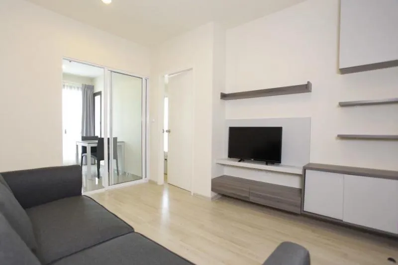 Sell ​​Centric Ratchada Huai Khwang, beautiful room, great view, no building to block, plus fully furnished. Finish here. Hurry up to reserve.