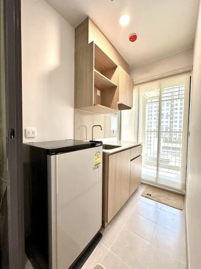 Condo for rent, Aspire Rattanathibet - Weston, decorated in a minimalist style, very nice, swimming pool view. If you're late, you won't miss it.