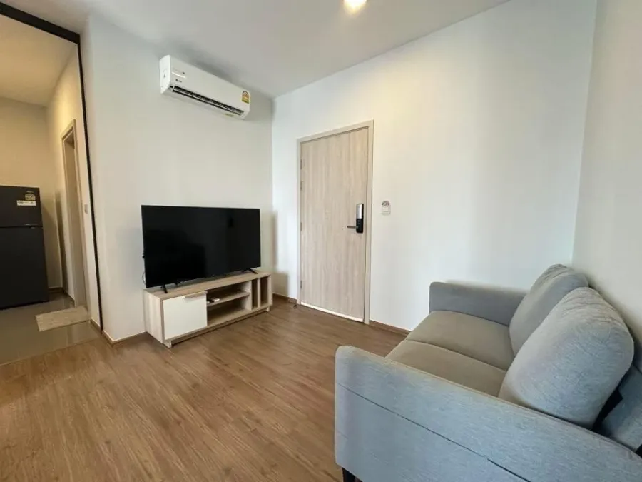 Selling Metris Rama 9-Ramkumhang condo, high floor (20th floor). Minimal road noise, unobstructed view of Rama 9 Road.