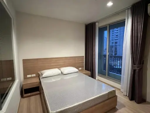 ขาย ให้เช่า ริทึ่ม สาทร ชั้น 4 ห้องกว้าง อยู่สบาย แถมเฟอร์และเครื่องใช้ไฟฟ้าจัดเต็ม จองเลย ด่วนๆจ้า images