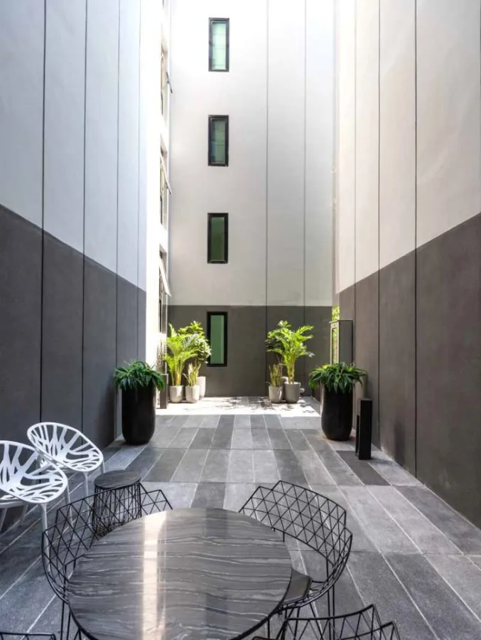 Rent a Vetara Sukhumvit 36, 2 bedrooms, complete facilities Book and not disappointed.