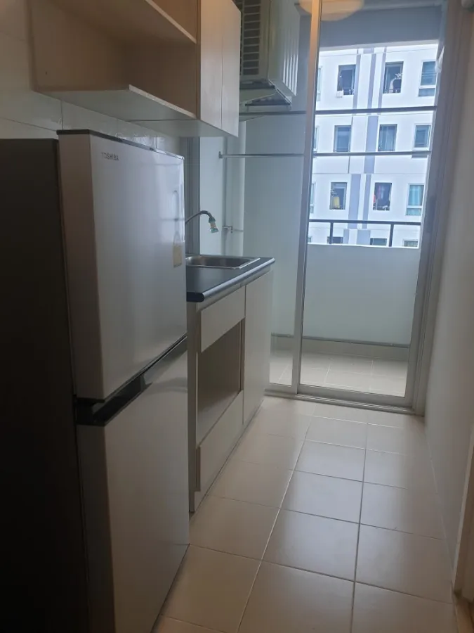 For rent, Plum Condo Phaholyothin 89, Phase 5, 4th floor, fully furnished in one room. You can just drag your bags in. Hurry up.