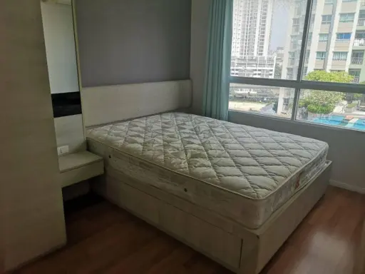 For rent: Lumpini Park Rama 9-Ratchada, a nice room, complete with furniture and appliances, reasonable price, hurry and reserve now.