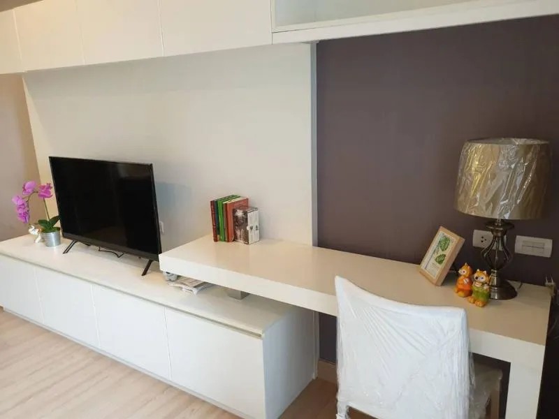 ขาย urbano absolute sathon-taksin ห้องตกแต่งสวยเรียบง่าย โทนสีขาว ชั้นสูง วิวแม่น้ำ ทิศใต้ เฟอร์ครบ