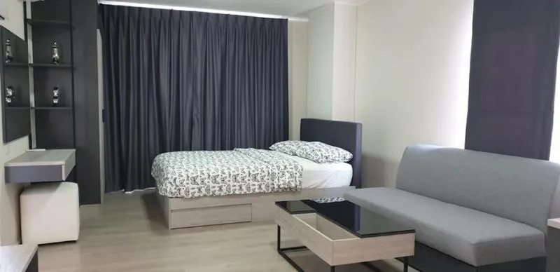 ให้เช่าห้องสวยๆ เฟส3 Dcondo Rangsit พื้นที่ 31ตรม. วิวหลังห้องโล่งๆ สบายส่วนตัวสุดๆ แนะนำห้องนี้เลยย