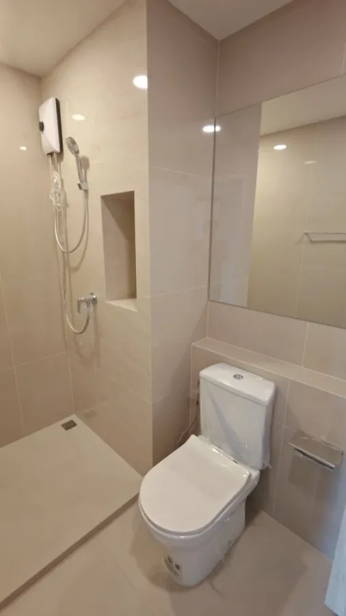 For rent: XIM Suksawat - Rama 3, 1 bedroom, 1 bathroom, 9th floor. Fully furnished and equipped with appliances. Book now!