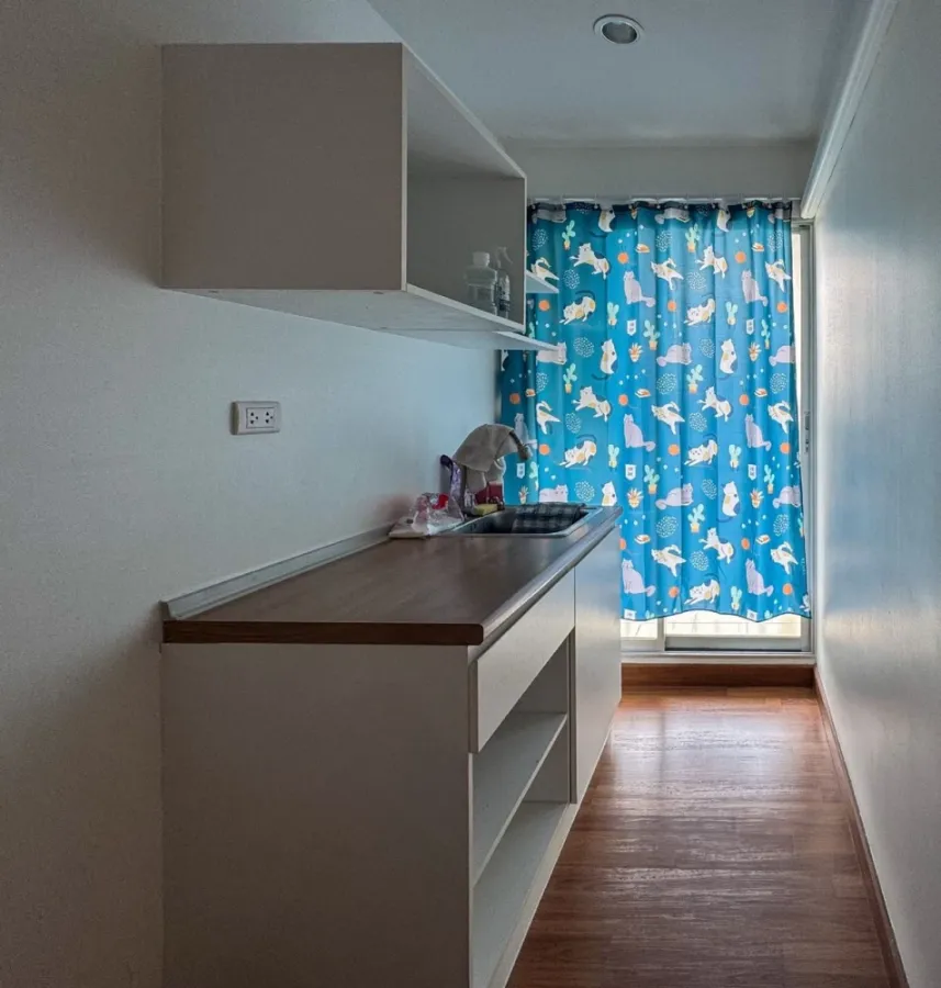 Urgent sale!! U Tree Condo @ Kaset Intersection, 7th floor, Building A, good for investment or living, good location, good price, don't miss it!!