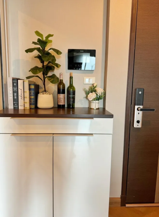 Condo for rent, Supalai River Resort, high floor, spacious room, beautifully decorated, nice to live in. Good like this, reserve now.