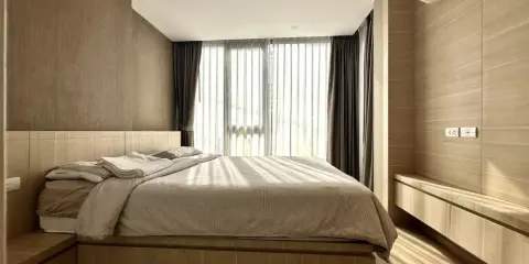 ให้เช่า KLASS Condo SILOM ห้องกว้าง ตกแต่งสไตล์มินิมอล มูจิ โทนสีอบอุ่นสบายตา รีบจองก่อนพลาดจร้า