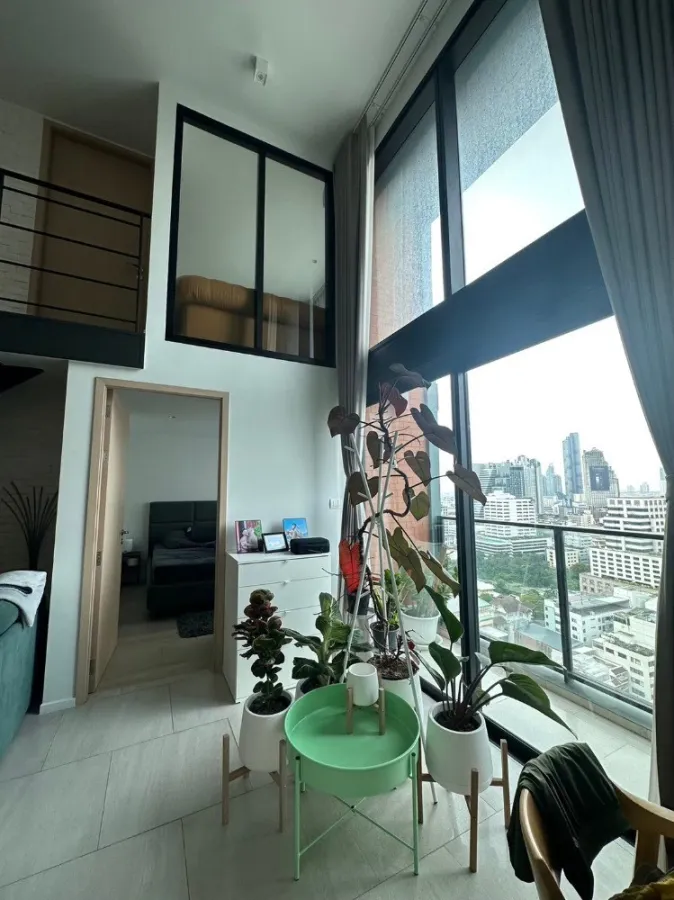 ขาย คอนโด เดอะ ลอฟท์ สีลม ชั้นสูง ห้องดูเพล็กซ์ กว้างขวาง โล่งสบาย คุณไม่ควรพลาด
