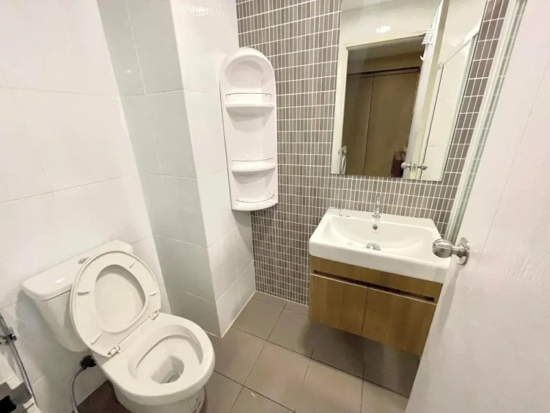 For Rent Kave condo ชั้น 8 วิวไม่บล็อค ห้องตกแต่งครบพร้อมเข้าอยู่ มีแอร์ 2 ตัว พลาดแล้วจะเสียใจ ด่วน