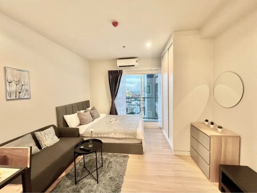 For rent, Metro Sky Wutthakat, 16th floor, STUDIO room, comes with good furniture. Nicely decorated. Book now.