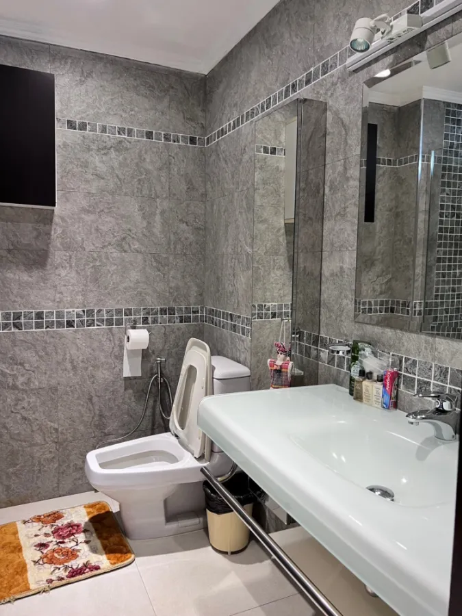 For sale, for rent, Grand View Condo Pattaya (Jomtien), very large room. Beautifully decorated, looks good and stylish, has a sea view. Reserve quickl