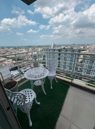 For sale: The Room Ratchada-Ladprao, corner unit, 20th floor, beautiful view, 61 sq m, with a balcony offering stunning views.