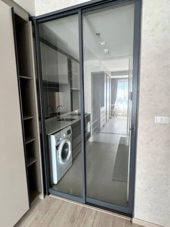 For rent: Ideo Sathorn-Wongwian Yai, 19th floor, fully furnished, ready to move in. If interested, hurry and reserve now.